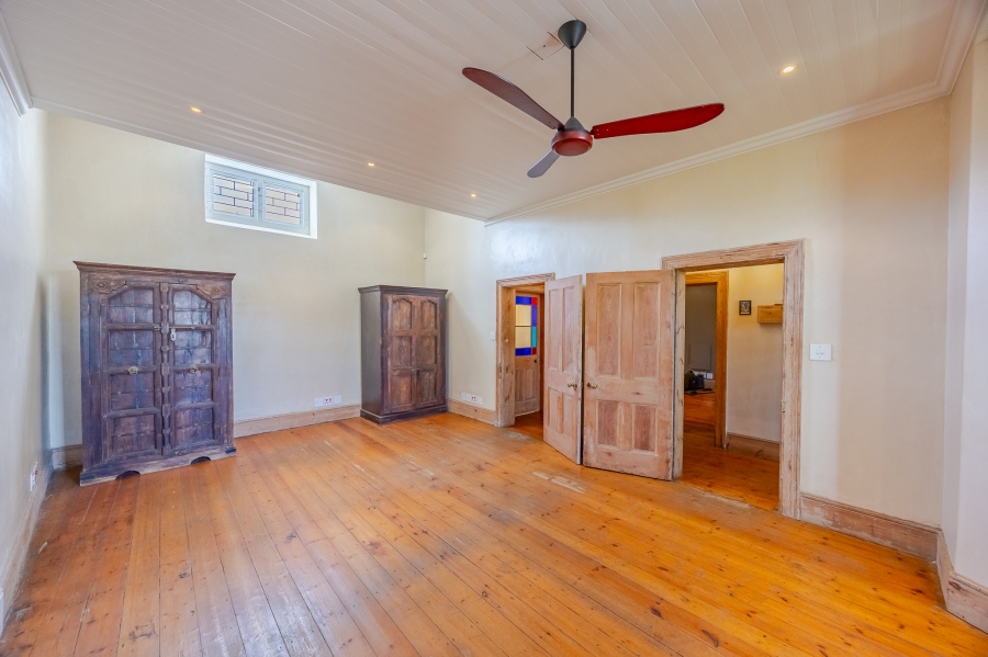 4 Bedroom Property for Sale in Woodstock Western Cape